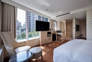 Premium bedding, in-room safe, desk, soundproofing - K Hotel - Taipei II (Taipei)