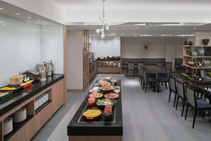 Daily buffet breakfast (TWD 450 per person) - K Hotel - Taipei II (Taipei)