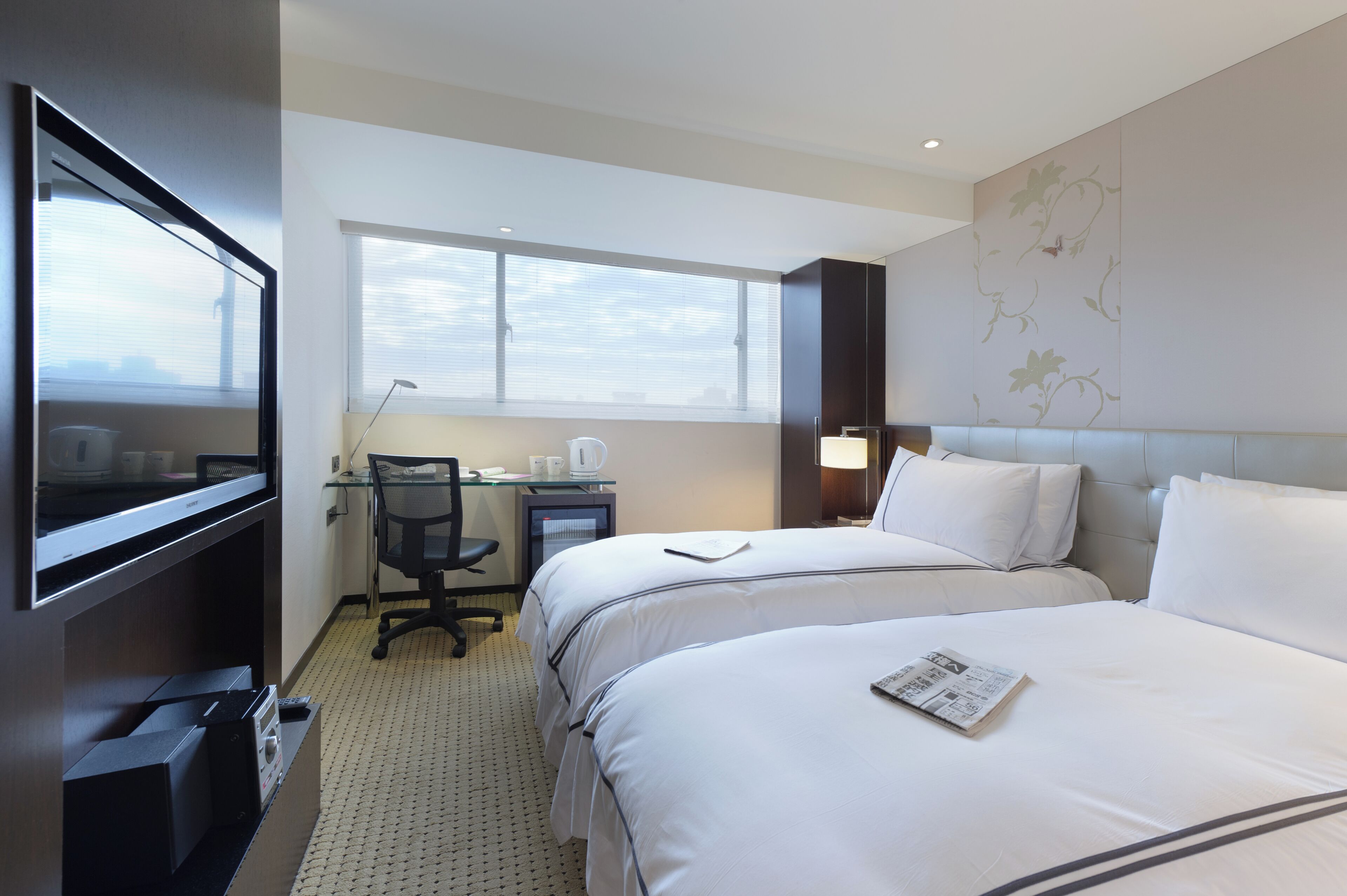 Superior Room, 2 Single Beds | In-room safe, desk, blackout curtains, soundproofing
