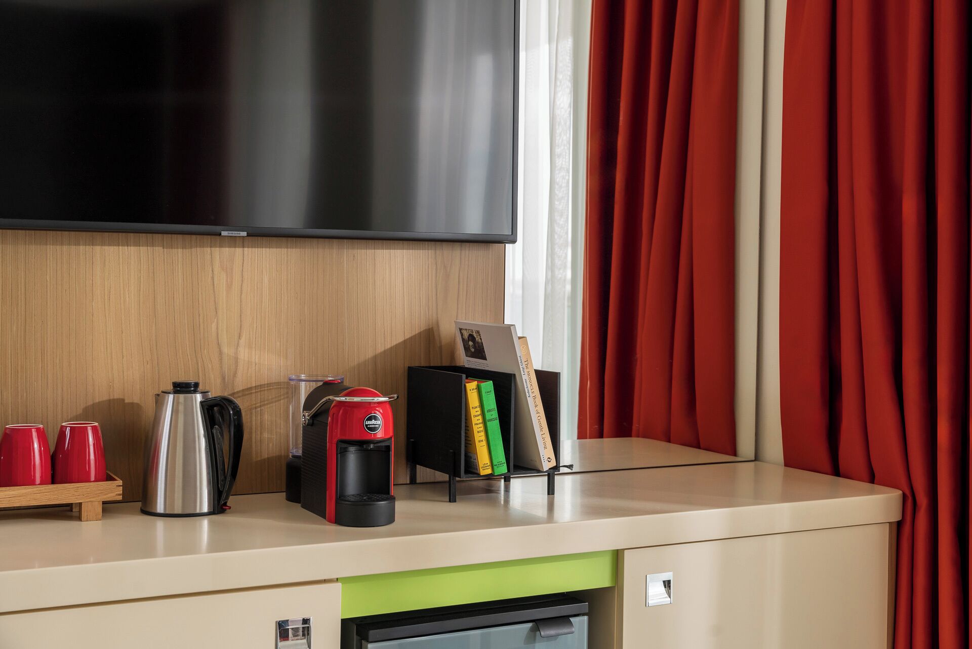 suite, sea view | coffee and/or coffee maker