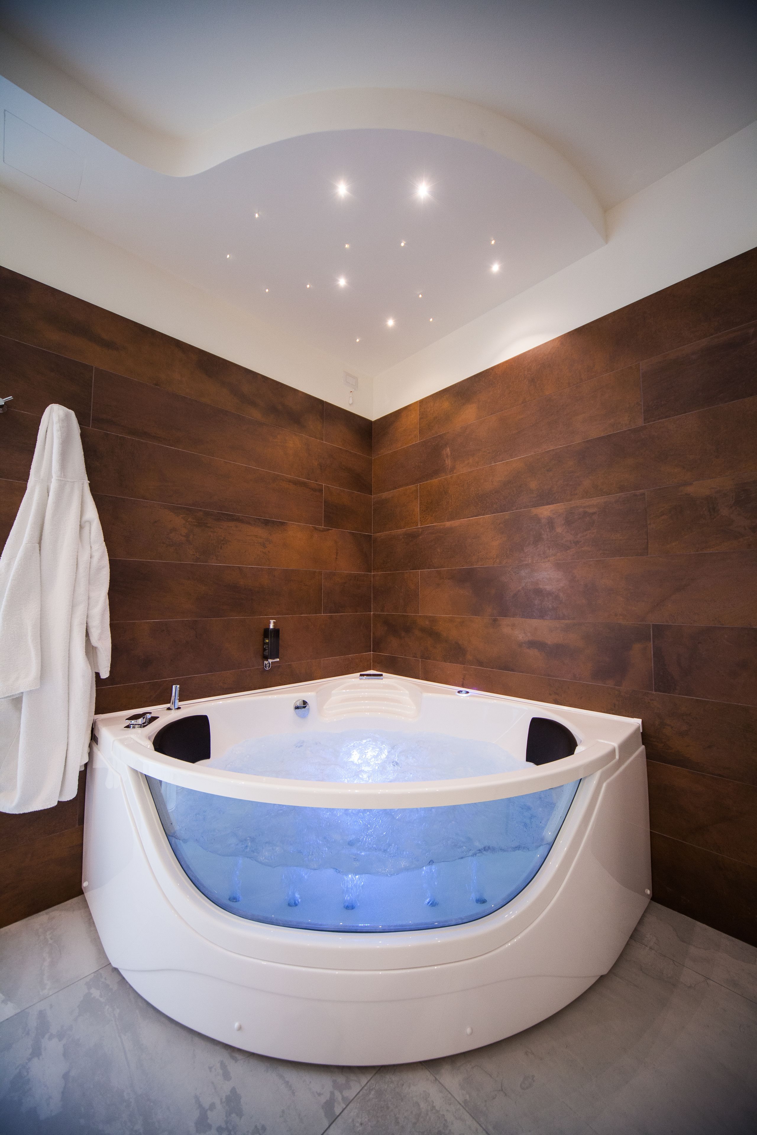 suite, sea view | room amenity