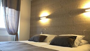 Comfort Double Room | Meja, kalis bunyi, Wi-fi percuma 