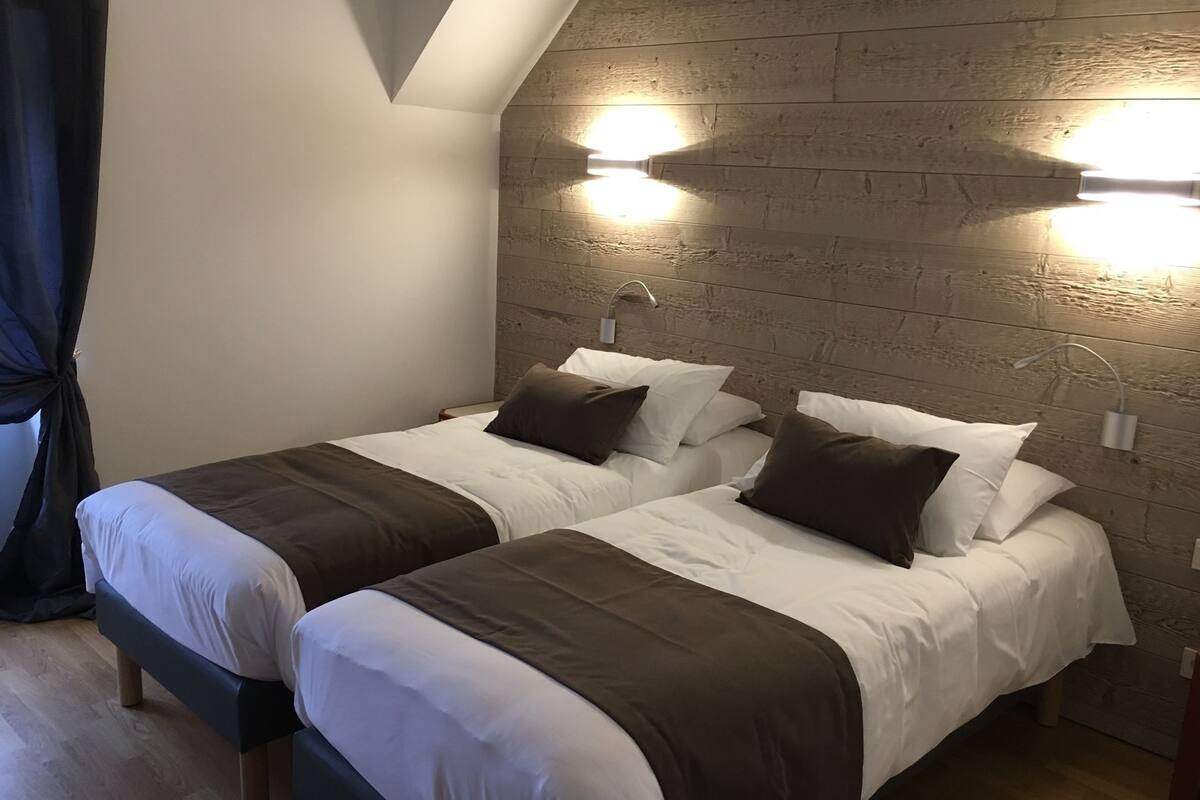 standard twin room | desk, soundproofing, free wifi