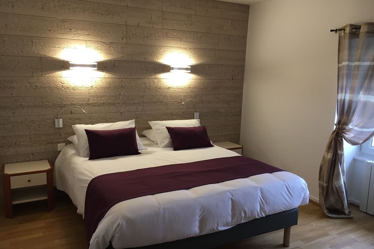 standard double room | desk, soundproofing, free wifi