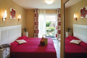 Double Room (Grand Confort) | Desk, soundproofing, free WiFi - Hotel l'Argentière (Melle)