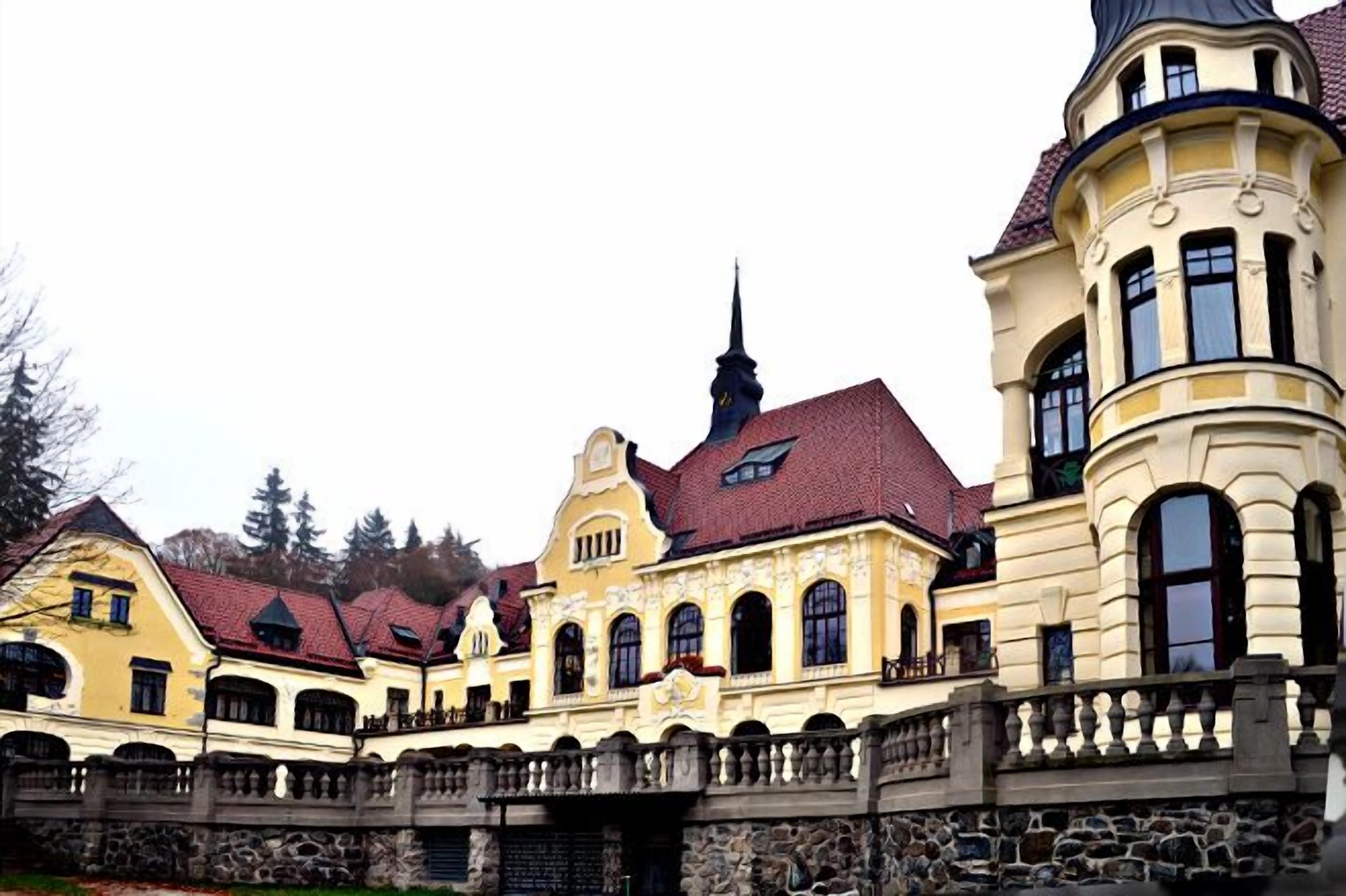 Facciata della struttura