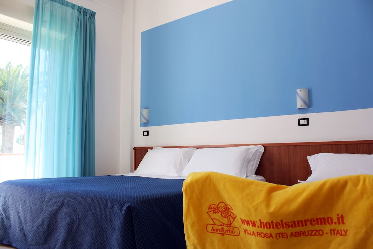 1 bedroom, in-room safe, individually decorated, individually furnished