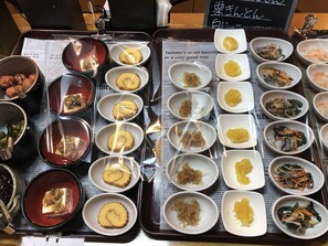 Tägliches japanisches Frühstück (660 JPY pro Person)