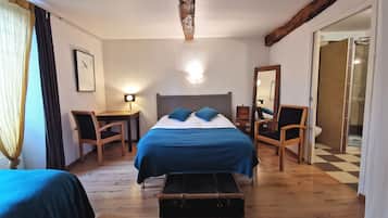 Comfort Quadruple Room | 2 bedrooms, desk, free WiFi, bed sheets