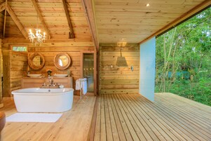 Luxury Forest Suite  | Bathroom | Separate tub and shower, deep soaking tub, rainfall showerhead