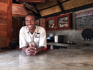 Bar (on property) - Gwango Heritage Resort (Dete)