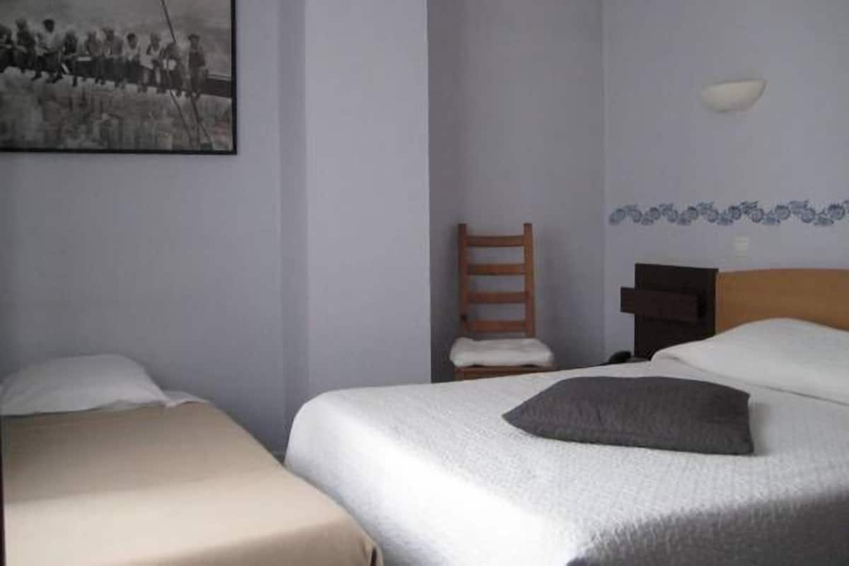 Dreibettzimmer