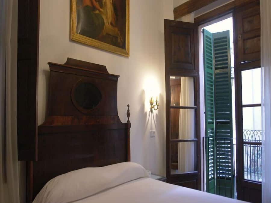 Quarto casal | Frigobar, cofres nos quartos, Wi-Fi de cortesia, roupa de cama