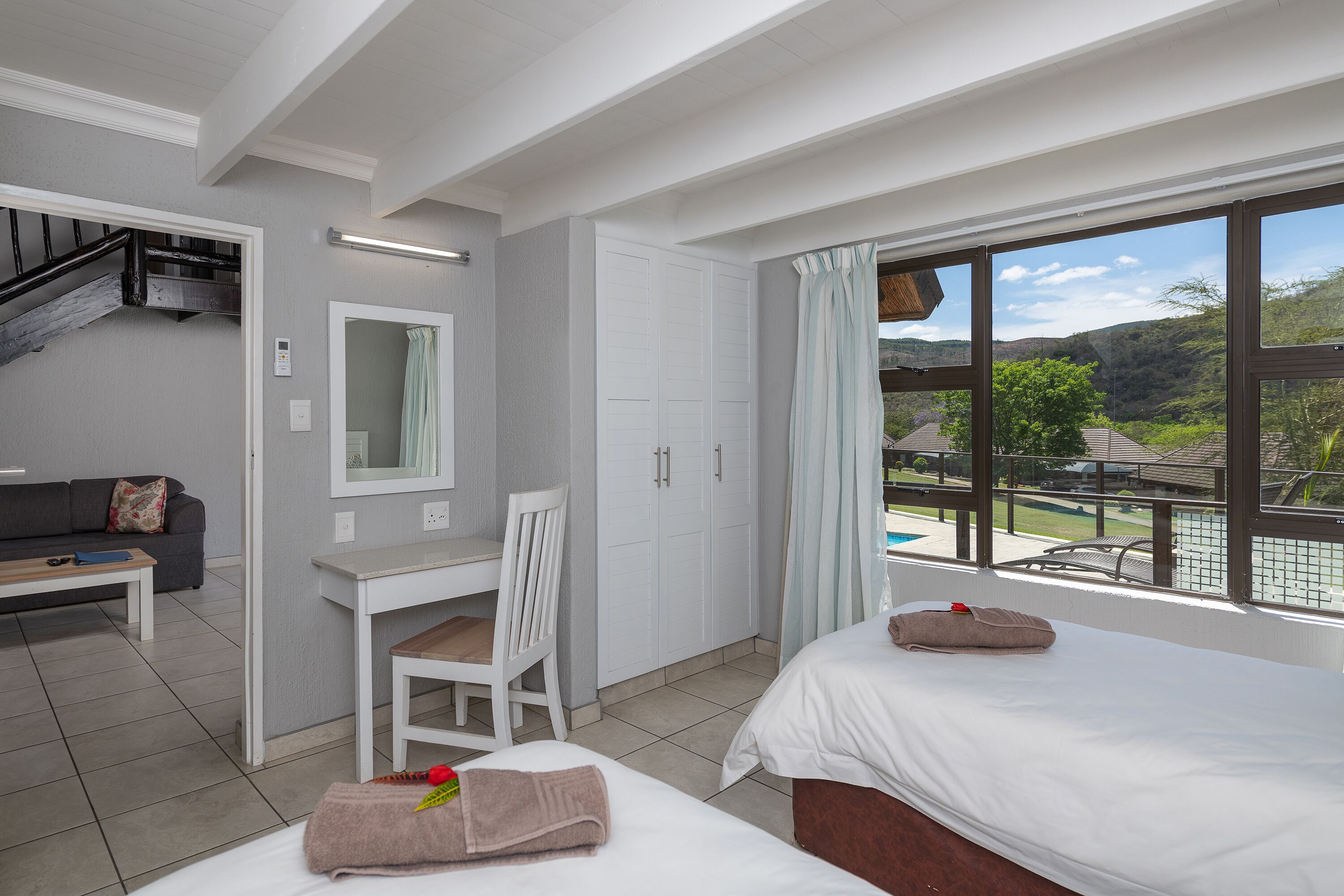 four bedroom luxury chalet with splash pool | 2 bedrooms, blackout curtains, bed sheets