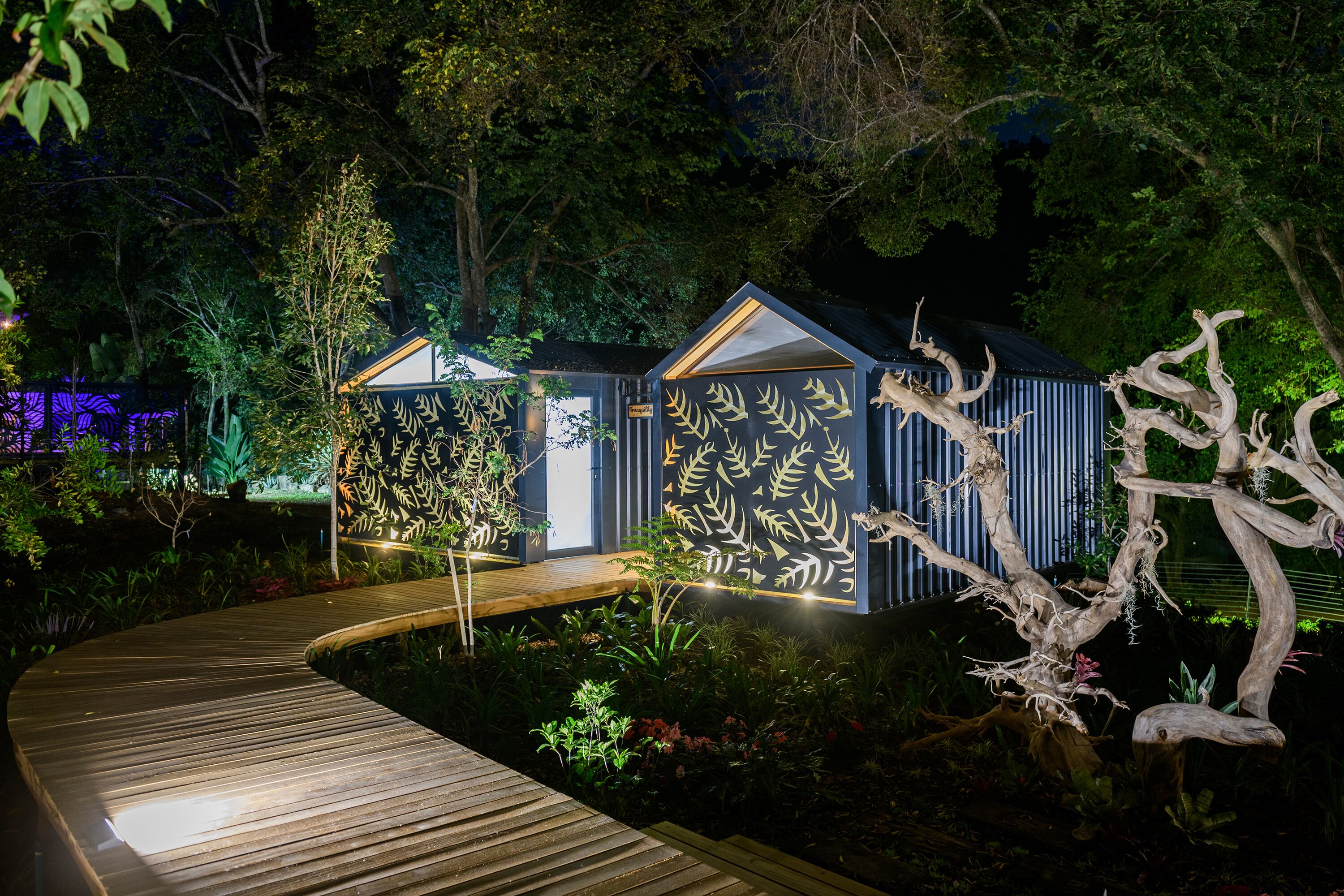 Tratamientos corporales, masajes con piedras calientes