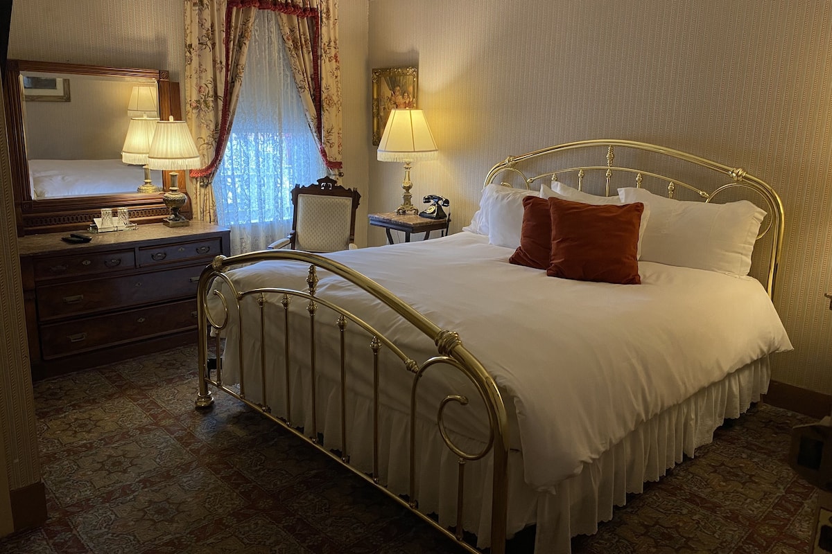 Deluxe-Zimmer, 1 King-Bett (Bronte) | 1 Schlafzimmer, italienische Bettbezüge von Frette