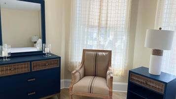 スイート | イタリアのフレッテ製シーツ、高級寝具、羽毛の掛け布団、客室ごとに異なる装飾