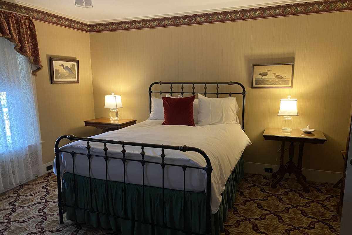 Deluxe-Zimmer, 1 Queen-Bett (Eliot) | 1 Schlafzimmer, italienische Bettbezüge von Frette