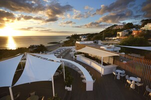 泳池景观，每天营业