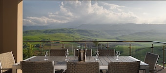 Cayley Mountain Resort