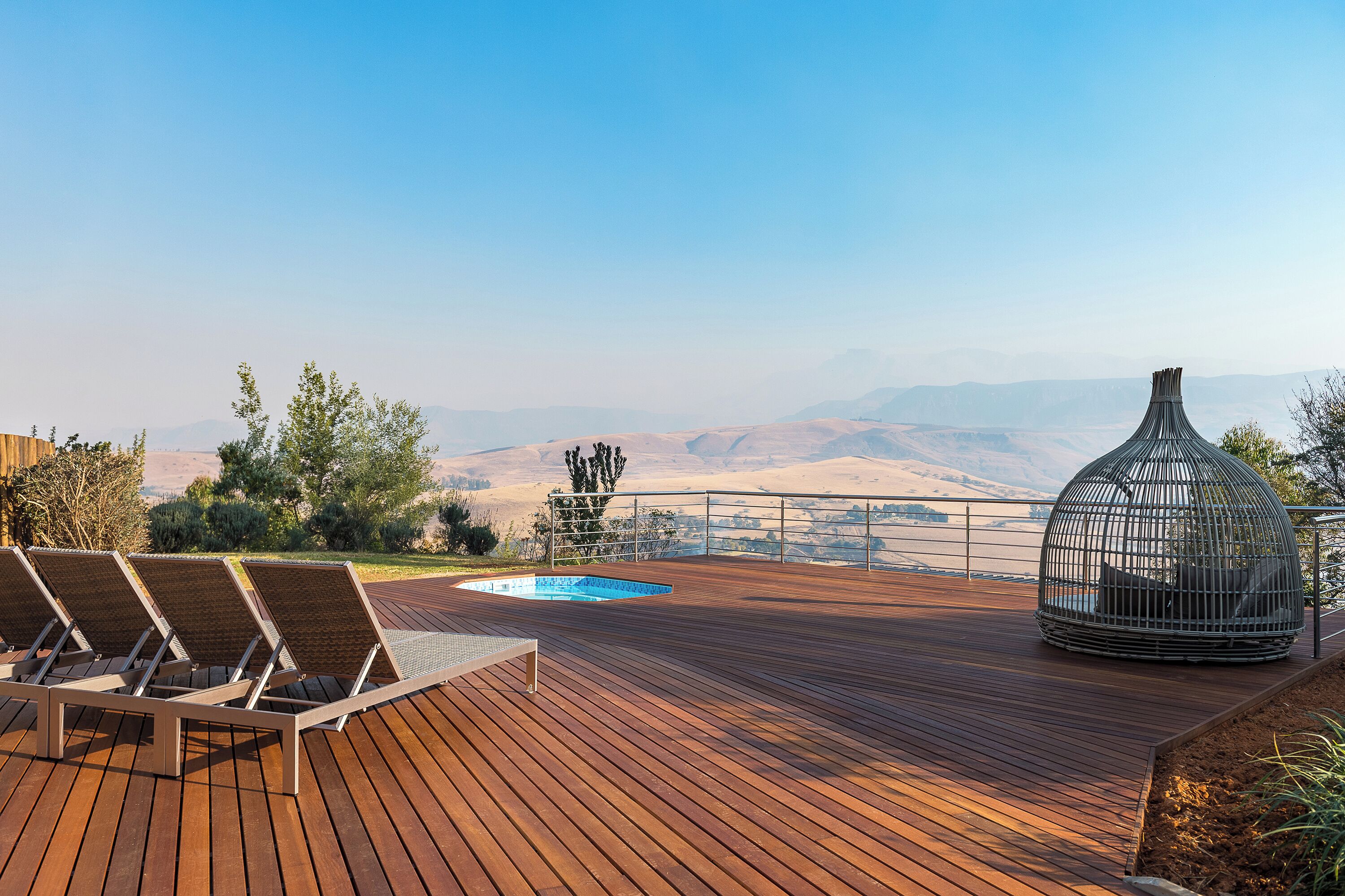 Five Bedroom Manor with Splash Pool | Terrace/patio