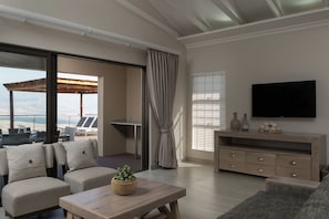 Three Bedroom Luxury Chalet with Splash pool | Living area