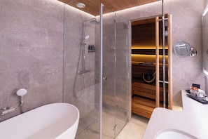 Lapland Junior Suite | Baño | Secador de pelo, bidé, suelo radiante y toallas