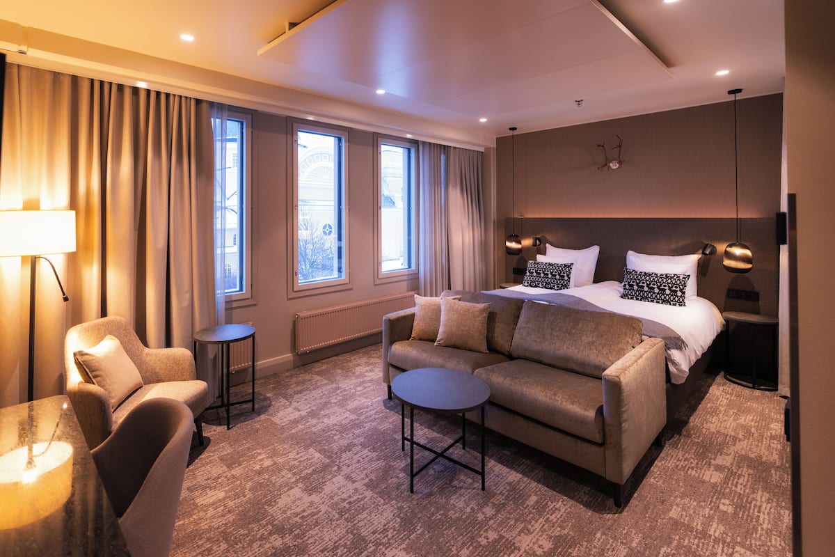 Rom – deluxe | Sengetøy av topp kvalitet, memory foam-senger og safe på rommet