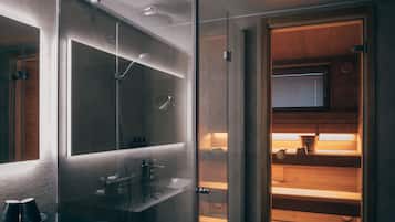 Lapland Suite | Bathroom | Towels