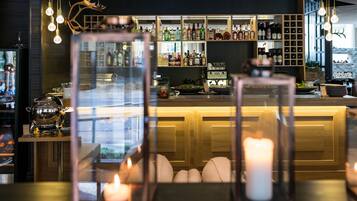 Bar lounge