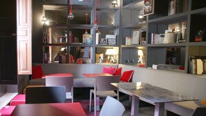 酒吧（店内）