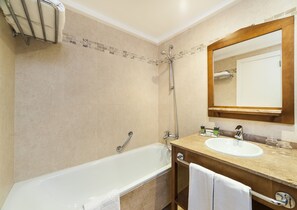 Free toiletries, hair dryer, towels