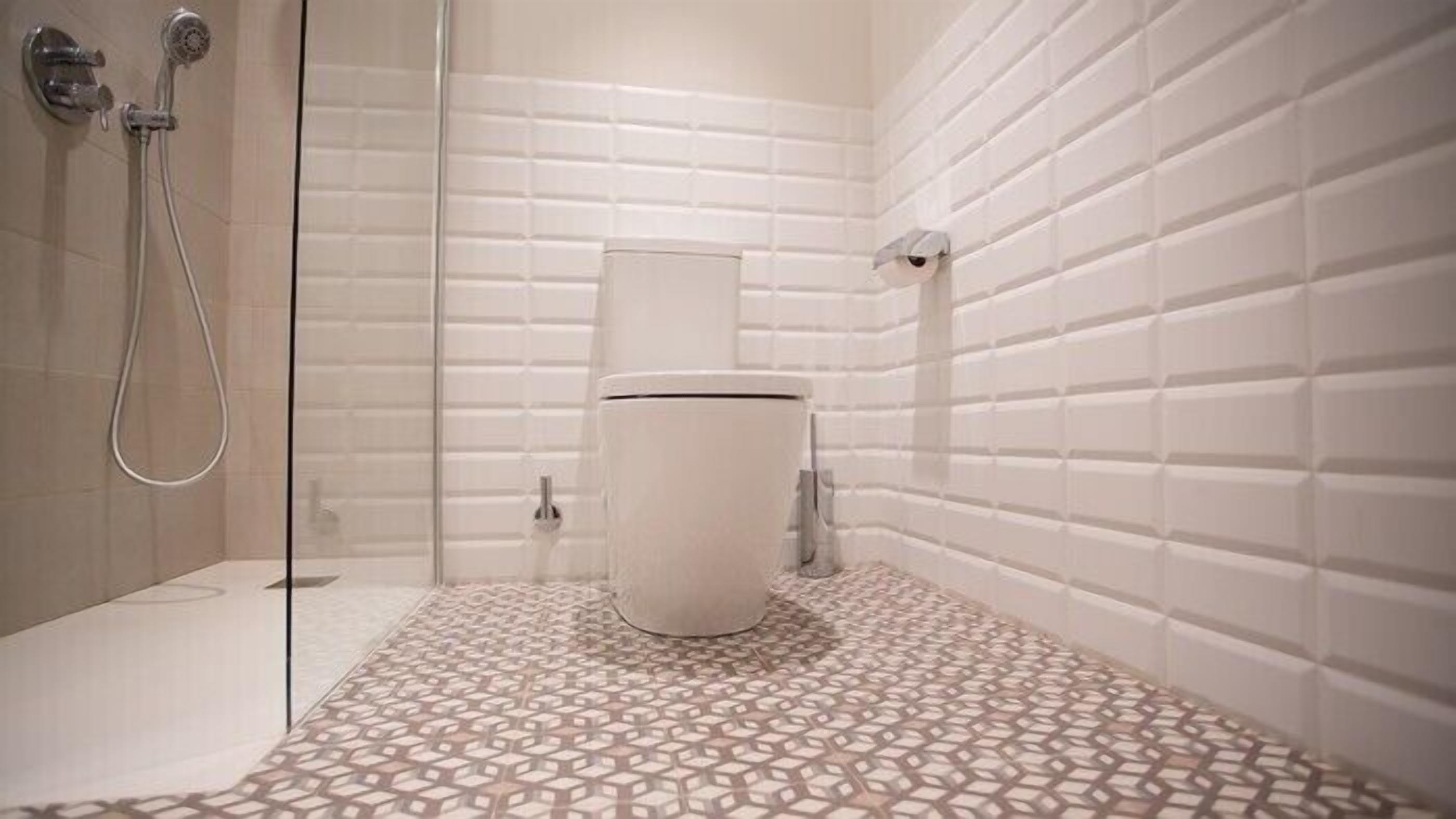 free toiletries, hair dryer, towels