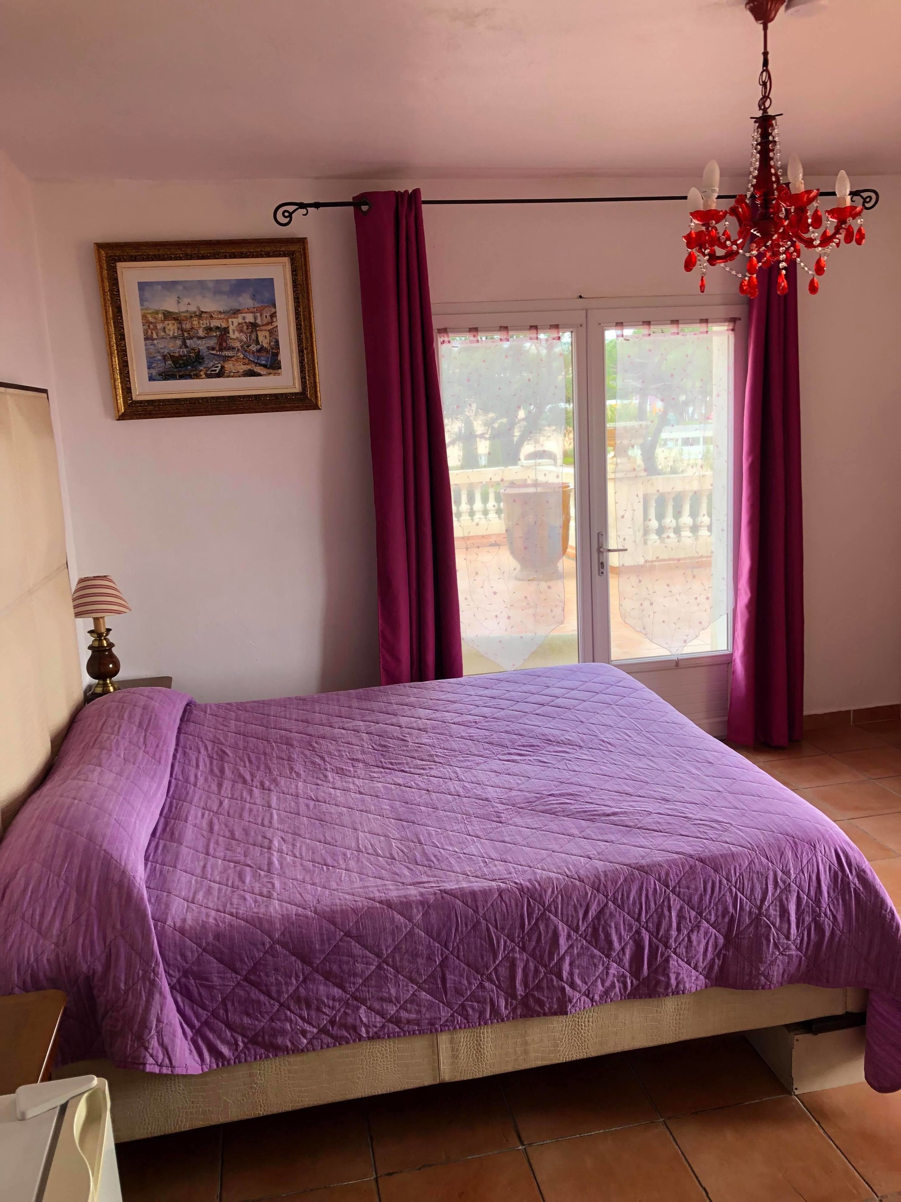 Habitación superior, vistas al mar | Minibar, sistema de insonorización, cunas (de pago) y camas supletorias