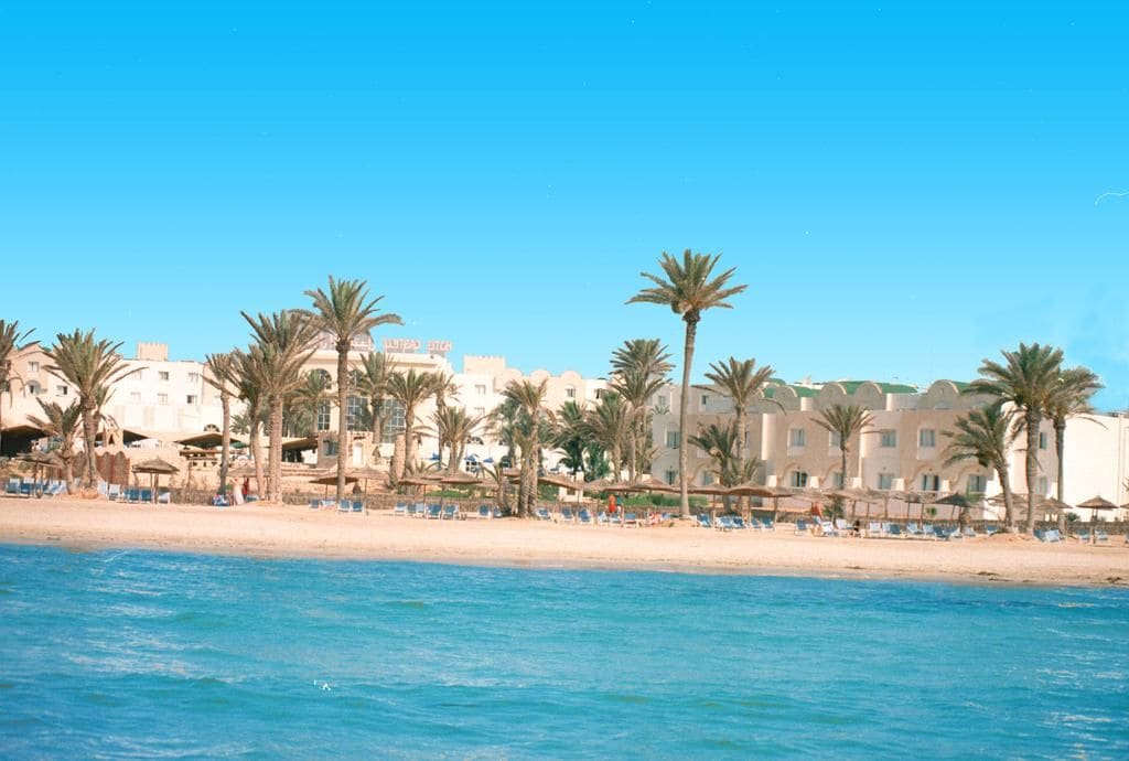 شاطئ