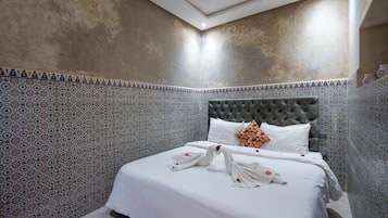 Premium bedding, in-room safe, individually decorated