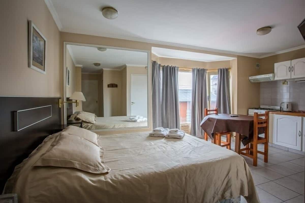 Studio | 1 bedroom, in-room safe, free WiFi