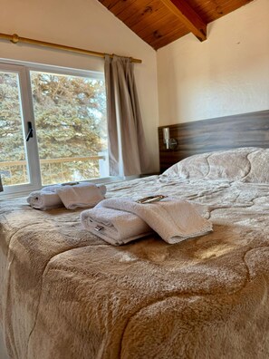 In-room safe, free WiFi - Departamentos Antu Mahuida (San Carlos de Bariloche)