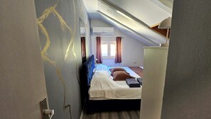 Apartament estàndard, 1 dormitori | 1 dormitori, roba de llit d'alta qualitat i decoració individual