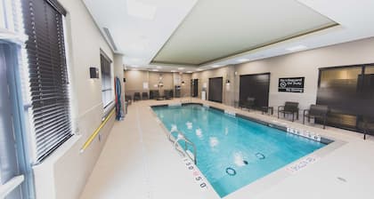 Hampton Inn & Suites by Hilton Bolton