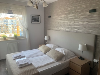 IRS ROYAL APARTMENTS - IRS Aviator