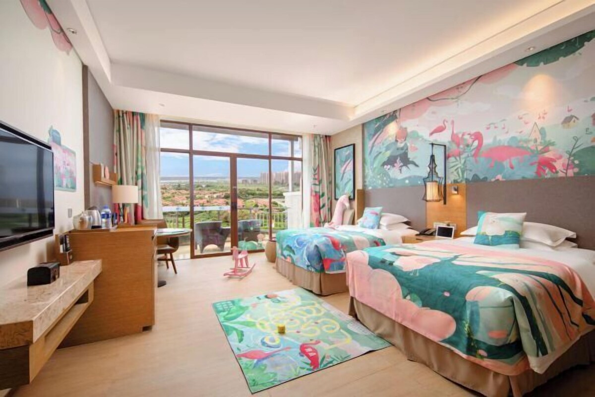 Minibar, in-room safe, desk, blackout curtains