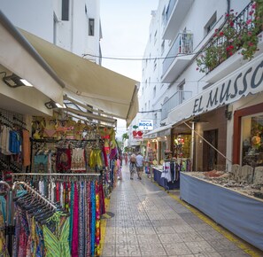 Front of property - Hostal Roca (Sant Antoni de Portmany)