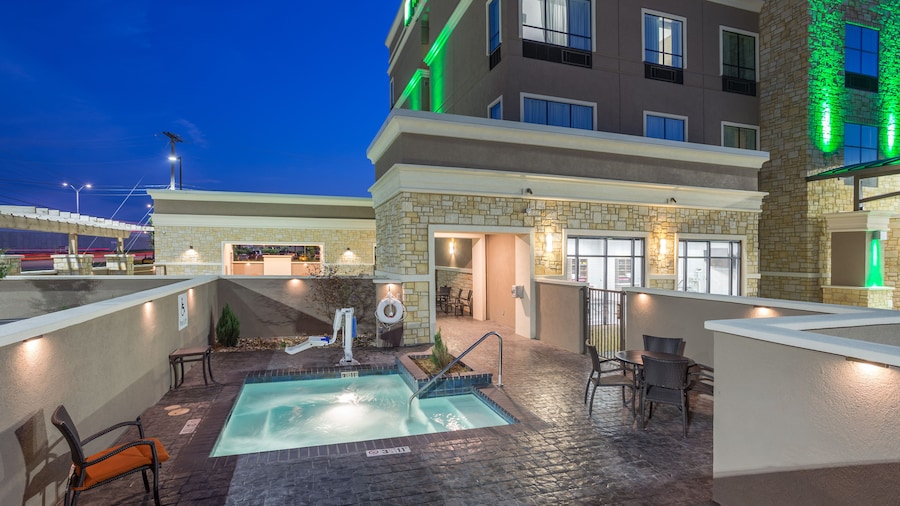 Holiday Inn San Marcos-Convention CTR Area by IHG