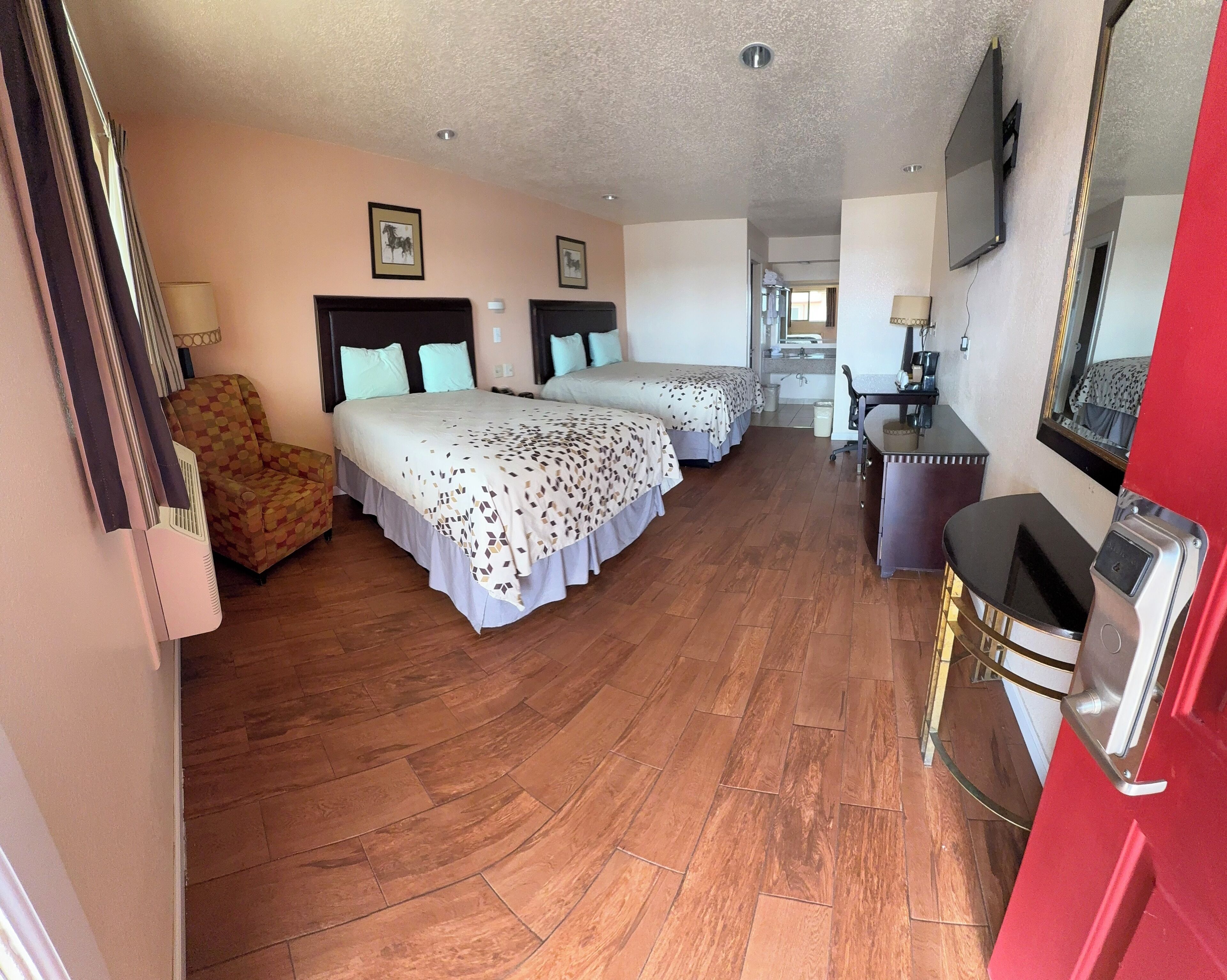 Chambres insonorisées, Wi-Fi gratuit, draps fournis, réveils