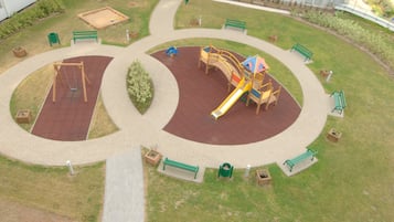 Außen-Kinderspielplatz