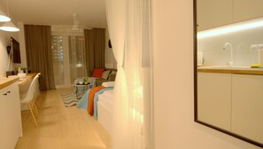 Estudi en suite superior, 1 dormitori | 1 dormitori, roba de llit d'alta qualitat i caixa forta a l'habitació