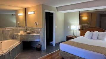 Studio Suite, 1 Queen Bed, Non Smoking