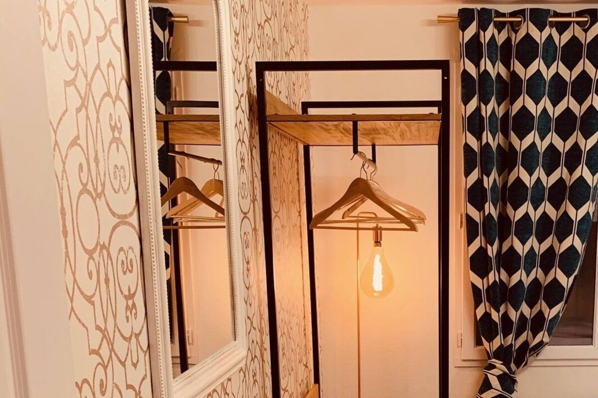 Appartement Confort, 2 chambres, coin cuisine, côté jardin | Vue de la chambre