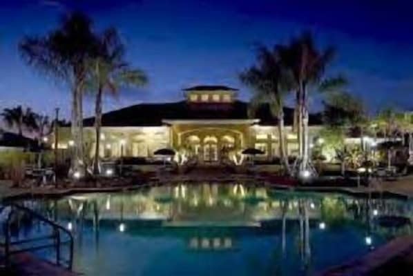 Front of property – evening/night - Terre Verde Resort (Kissimmee)